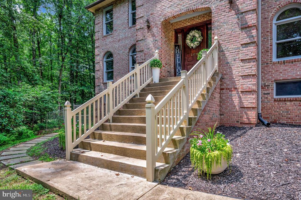 Stafford, Virginia, 22554, United States, 5 Bedrooms Bedrooms, ,4 BathroomsBathrooms,Residential,For Sale,1938309