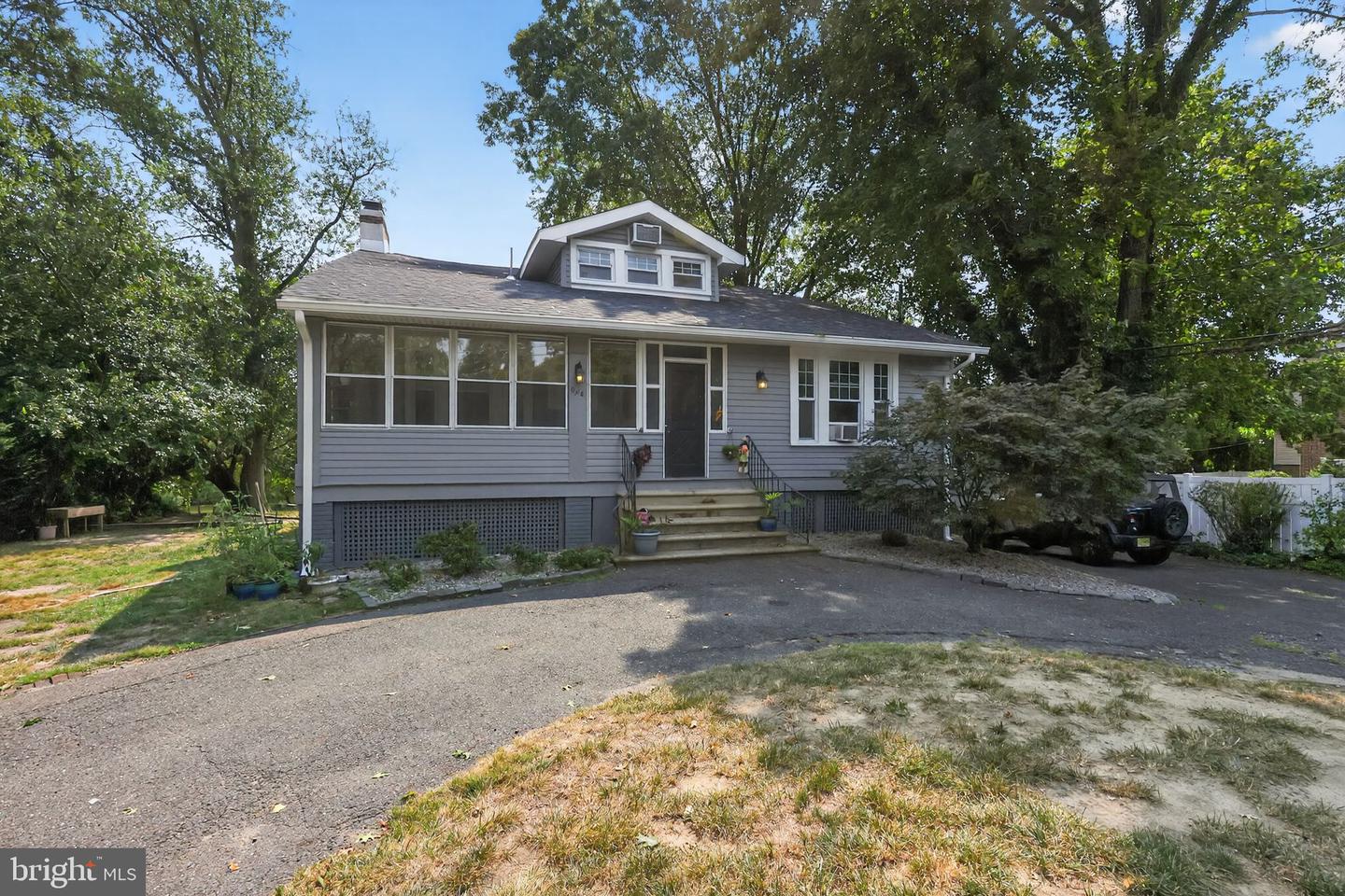 Collingswood, New Jersey, 08108, United States, 6 Bedrooms Bedrooms, ,3 BathroomsBathrooms,Residential,For Sale,1950813