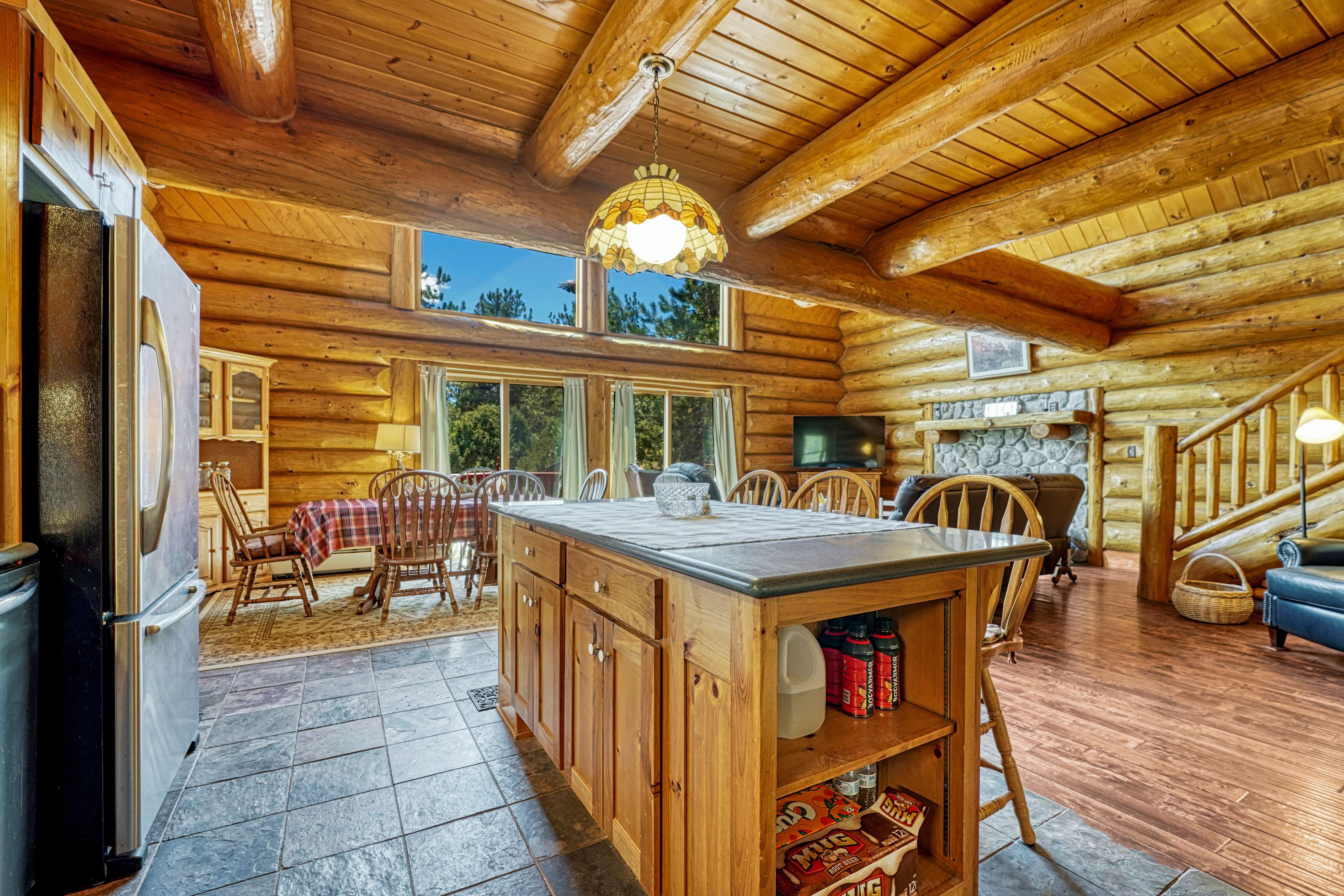 Spectacular 119 acre ranch tucked into a scenic mountain valley - 物件實景