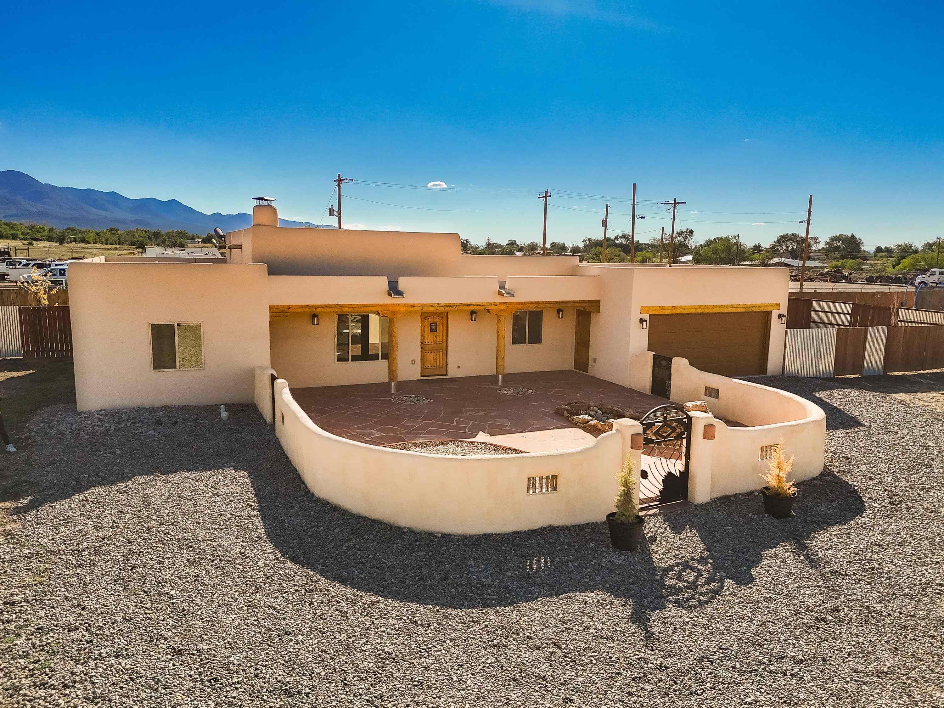 Taos, New Mexico, 87557, United States, 3 Bedrooms Bedrooms, ,2 BathroomsBathrooms,Residential,For Sale,1959300