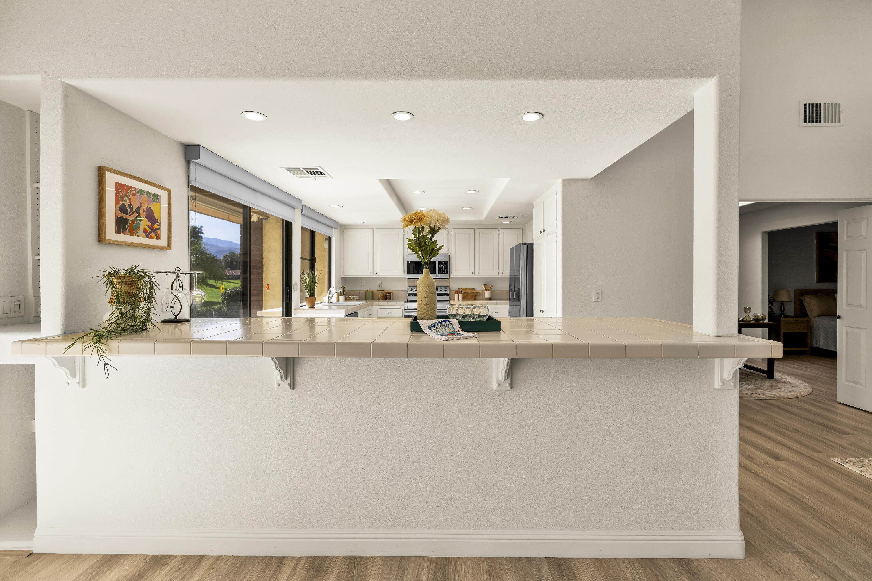 Palm Desert, California, 92260, United States, 2 Bedrooms Bedrooms, ,2 BathroomsBathrooms,Residential,For Sale,1987933