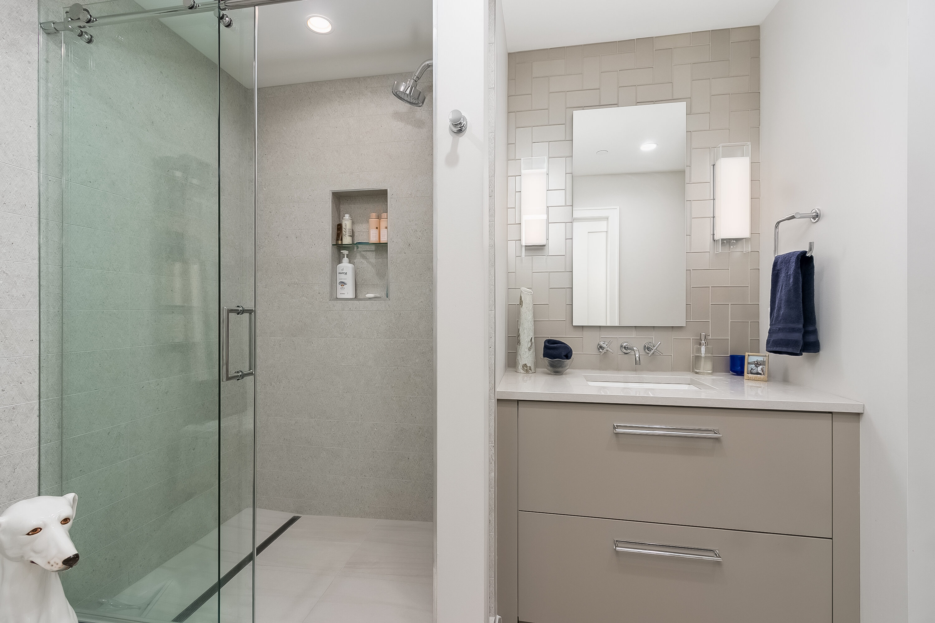  Luxurious Reimagined Downtown Condo - 物件實景