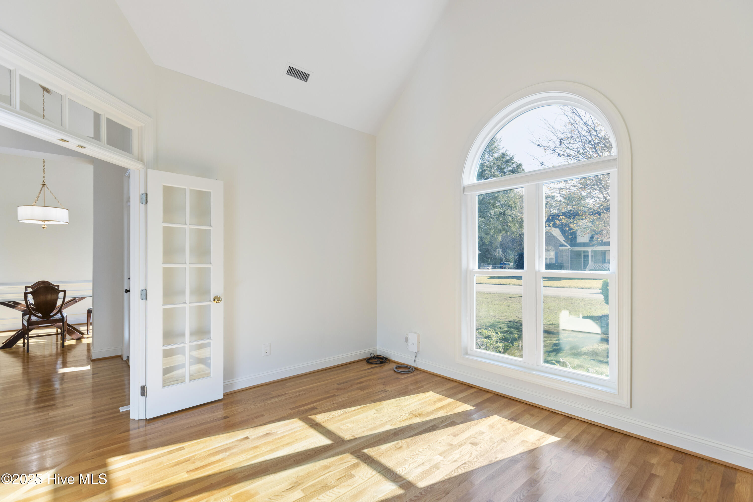 Wilmington, North Carolina, 28409, United States, 4 Bedrooms Bedrooms, ,4 BathroomsBathrooms,Residential,For Sale,1991062