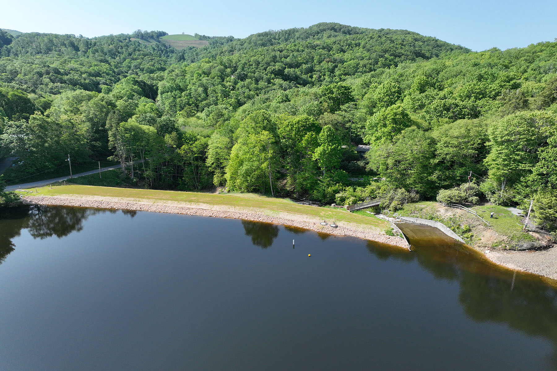  ROAN MOUNTAIN - RIPSHIN LAKE CORPORATION - 物件實景