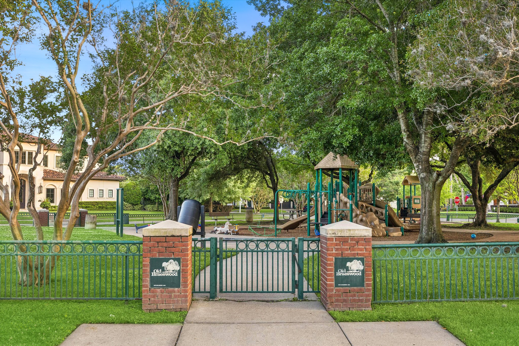  2330 Maroneal Street - 物件實景