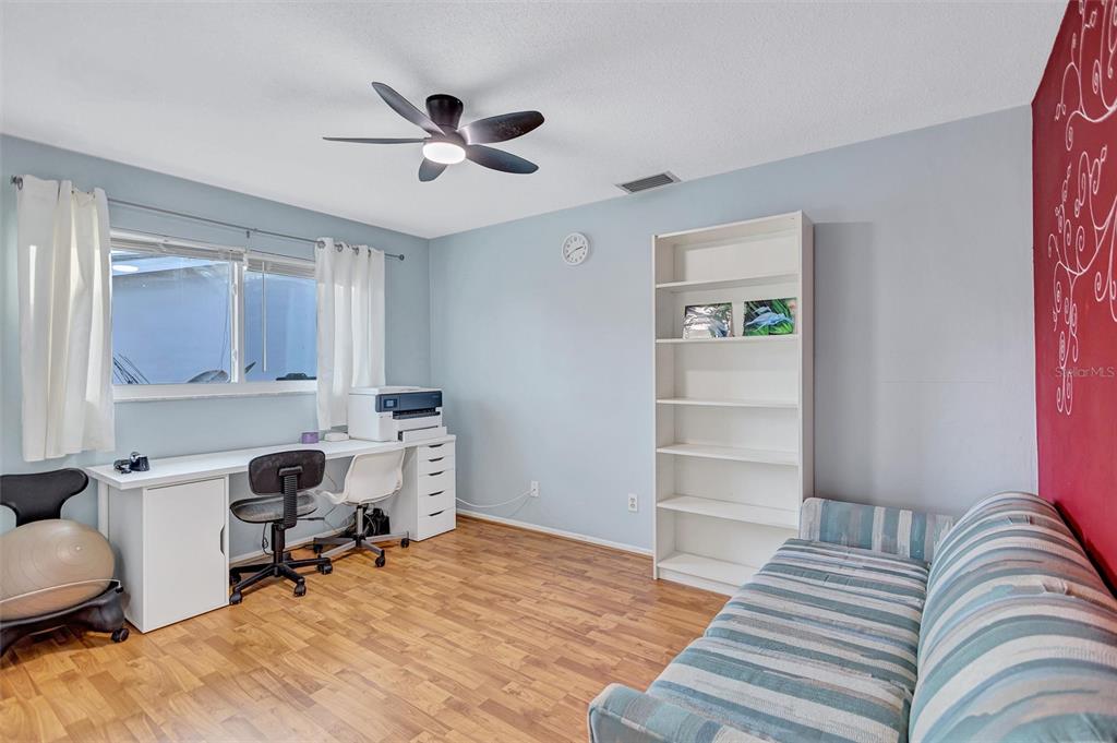 St Petersburg, Florida, 33705, United States, 4 Bedrooms Bedrooms, ,3 BathroomsBathrooms,Residential,For Sale,1991648