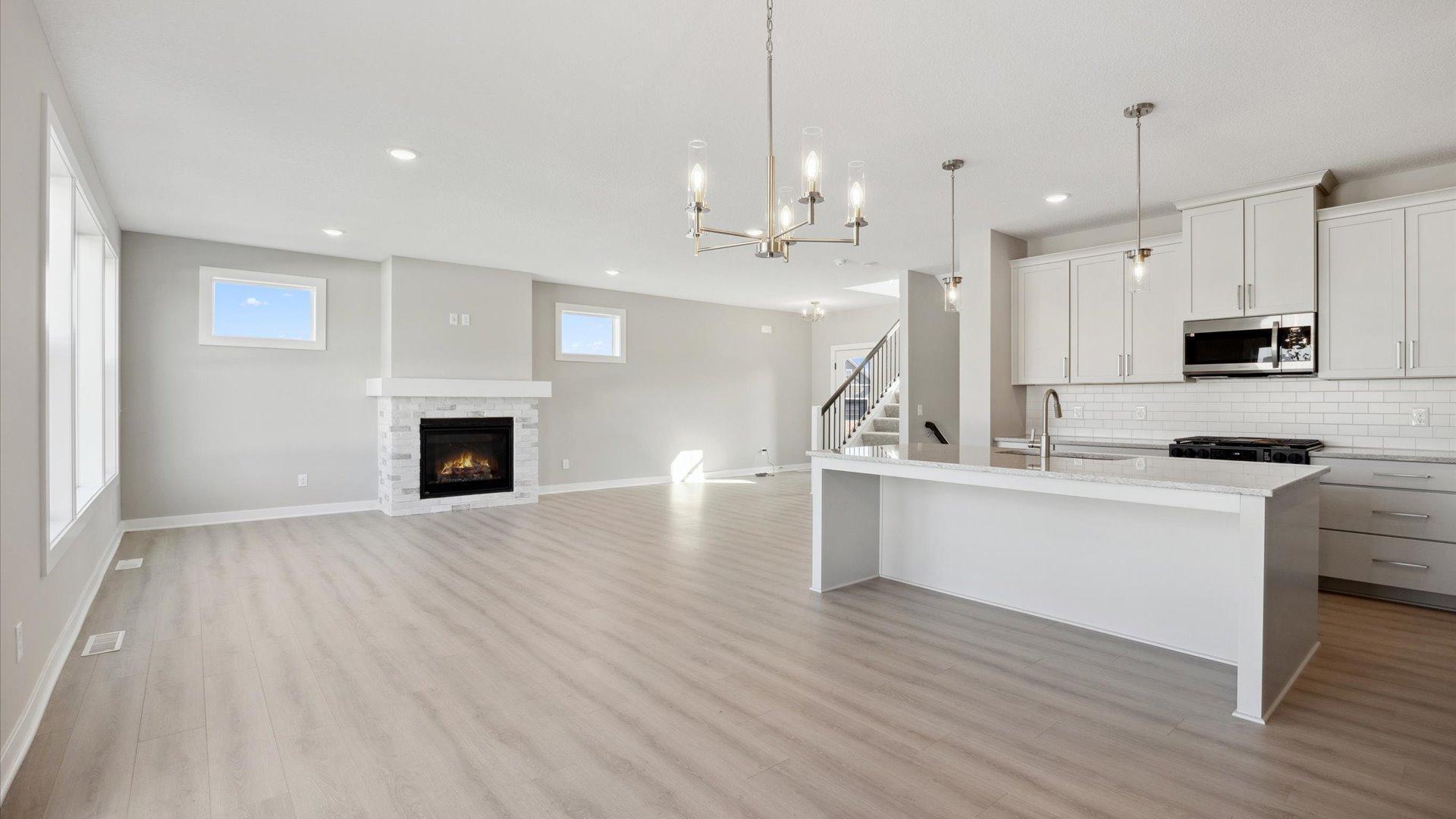 Woodbury, Minnesota, 55129, United States, 4 Bedrooms Bedrooms, ,2 BathroomsBathrooms,Residential,For Sale,1736697