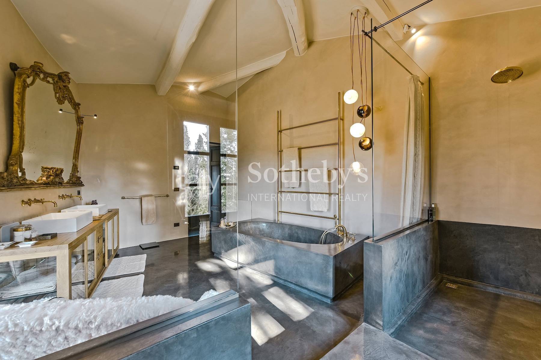  Splendid renovated castle with pool in the Florentine Chianti - 物件實景