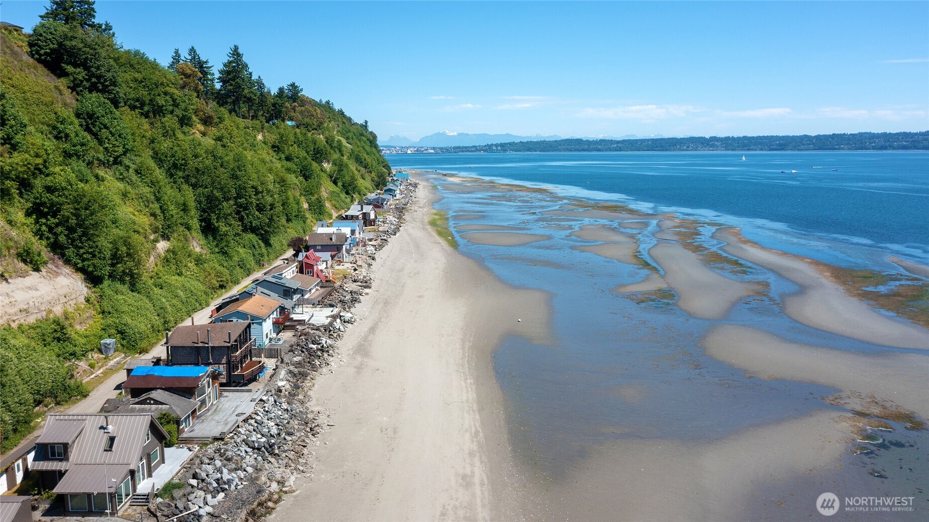 Hat Island, Washington, 98206, United States, 2 Bedrooms Bedrooms, ,1 BathroomBathrooms,Residential,For Sale,1995384