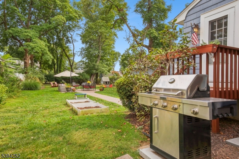 Cranford Twp., New Jersey, 07016, United States, 3 Bedrooms Bedrooms, ,2 BathroomsBathrooms,Residential,For Sale,1950969