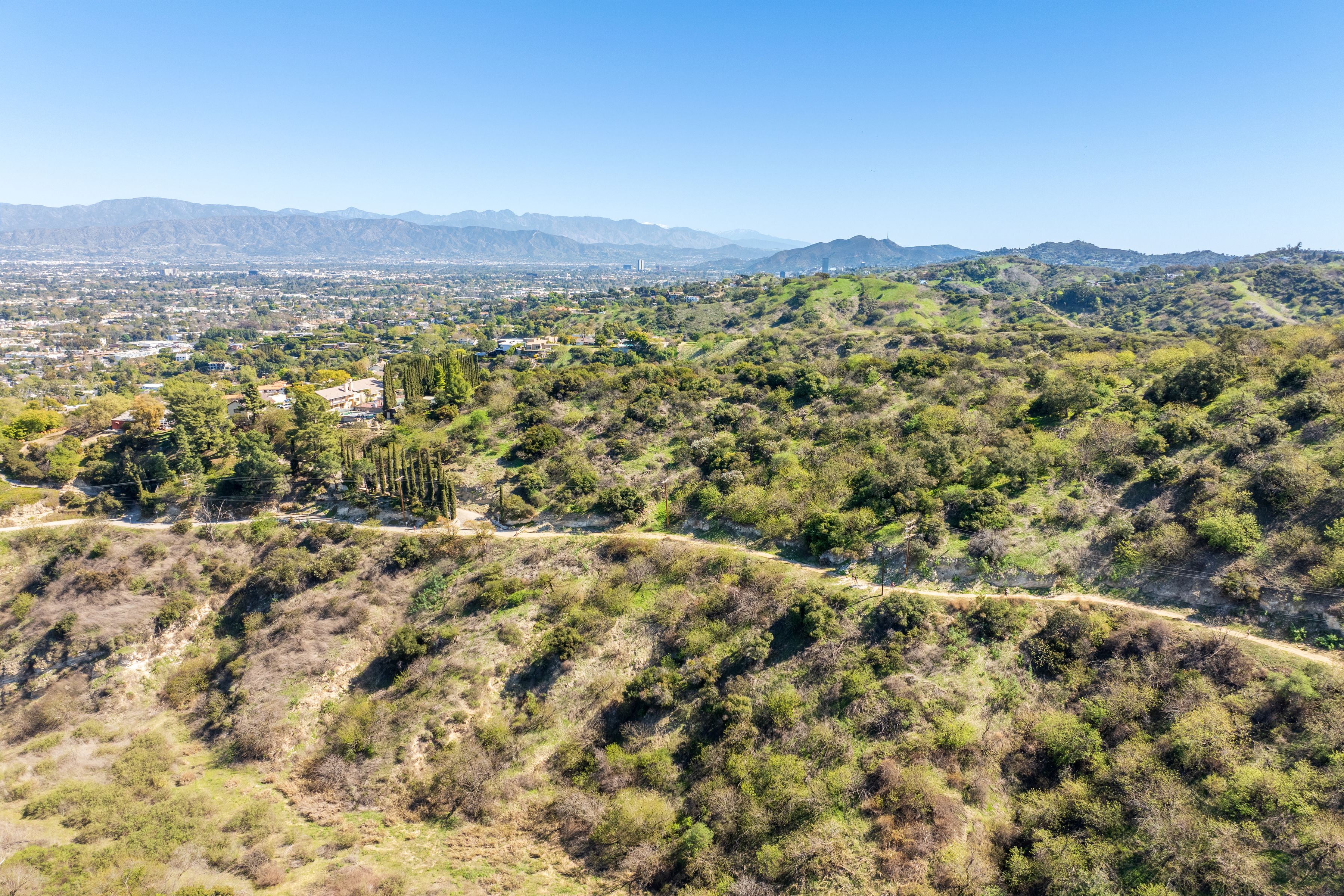  13511 Mulholland Dr - 物件實景