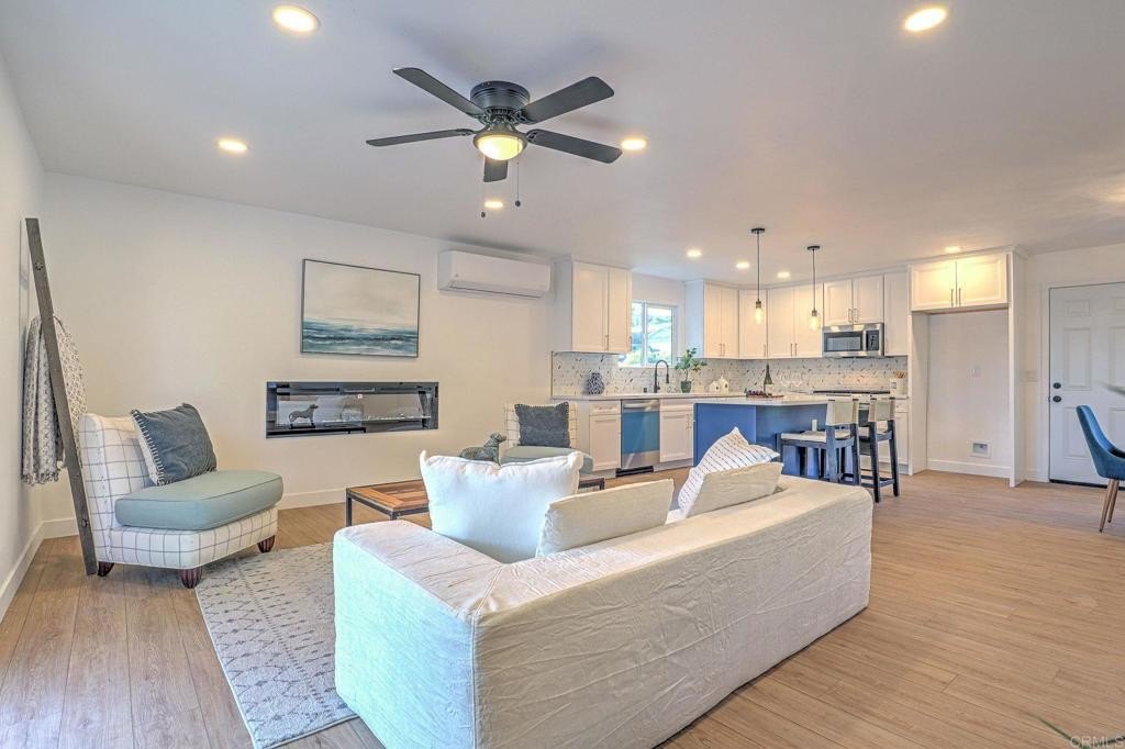 Santee, California, 92071, United States, 4 Bedrooms Bedrooms, ,2 BathroomsBathrooms,Residential,For Sale,1940445