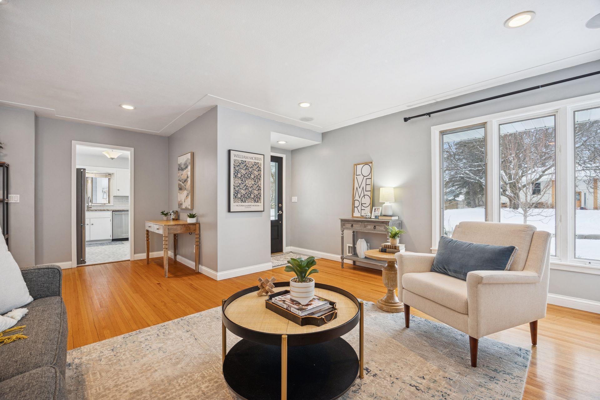 Edina, Minnesota, 55435, United States, 4 Bedrooms Bedrooms, ,3 BathroomsBathrooms,Residential,For Sale,1998475