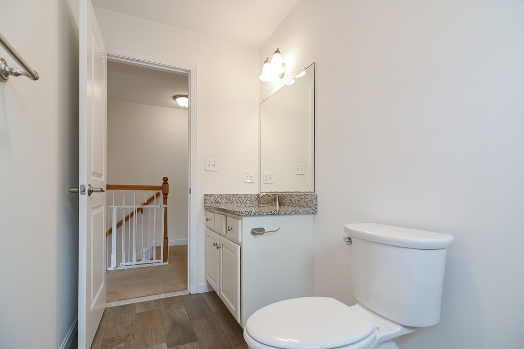 Rockland, Massachusetts, 02370, United States, 4 Bedrooms Bedrooms, ,3 BathroomsBathrooms,Residential,For Sale,1942802
