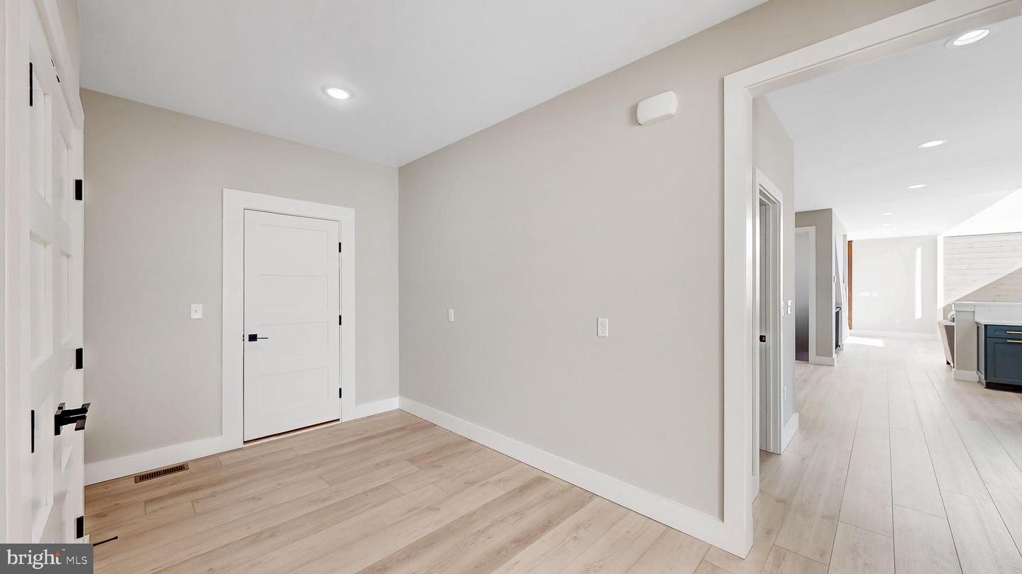 LEWES, Delaware, 19958, United States, 5 Bedrooms Bedrooms, ,7 BathroomsBathrooms,Residential,For Sale,1989878