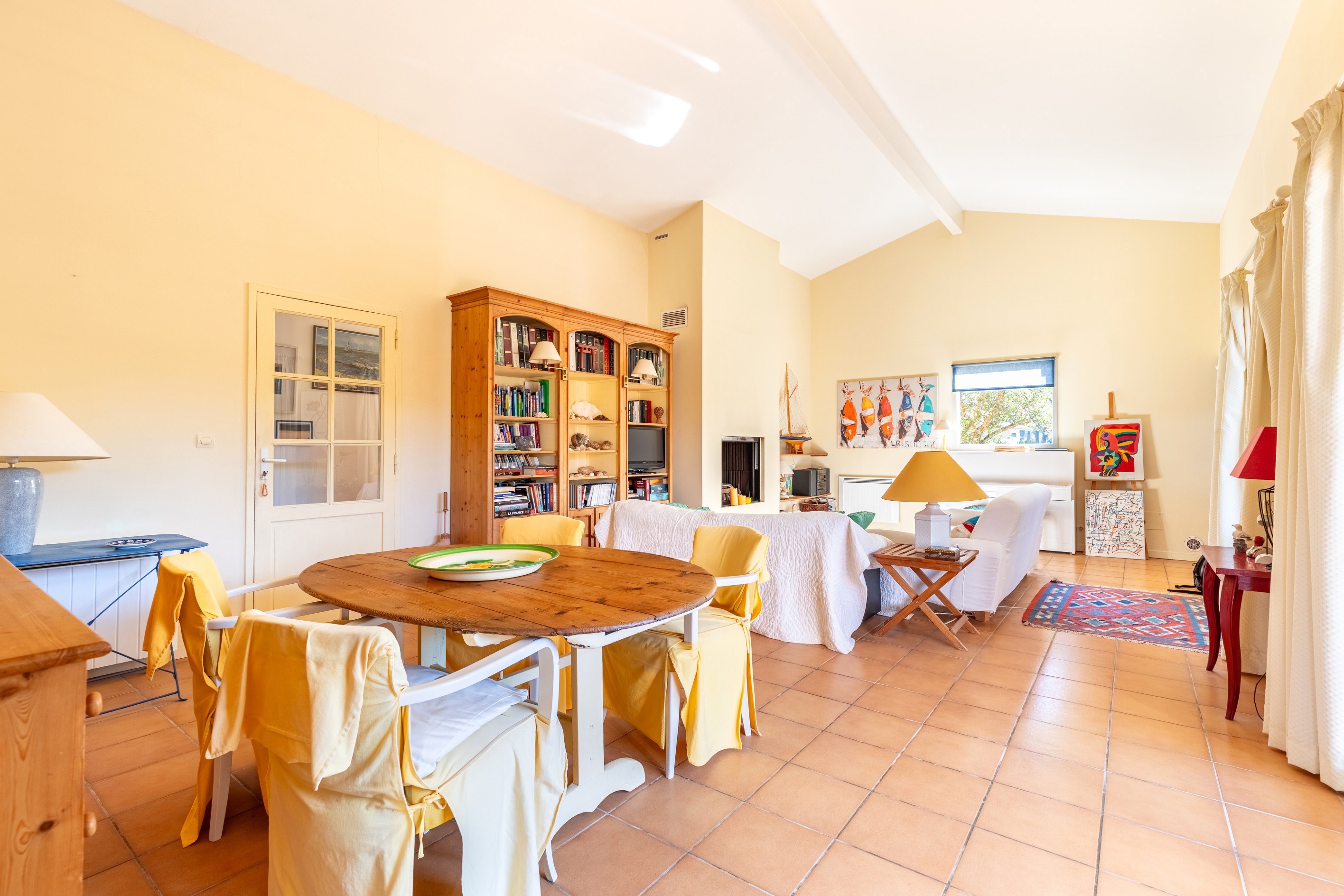  LES VALLONS DU FERRET – SINGLE-LEVEL HOUSE WITH SWIMMING POOL IN A QUIET LOCATI… - 物件實景