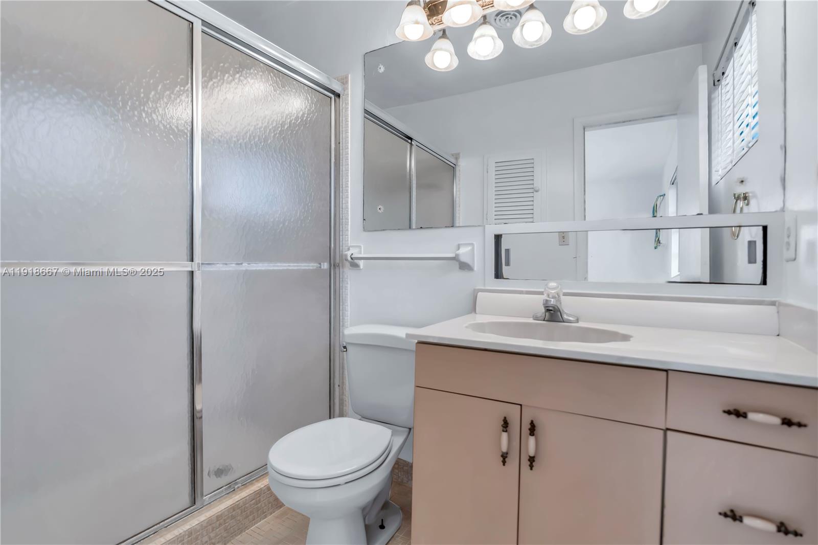 Miami, Florida, 33157, United States, 3 Bedrooms Bedrooms, ,2 BathroomsBathrooms,Residential,For Sale,1997339