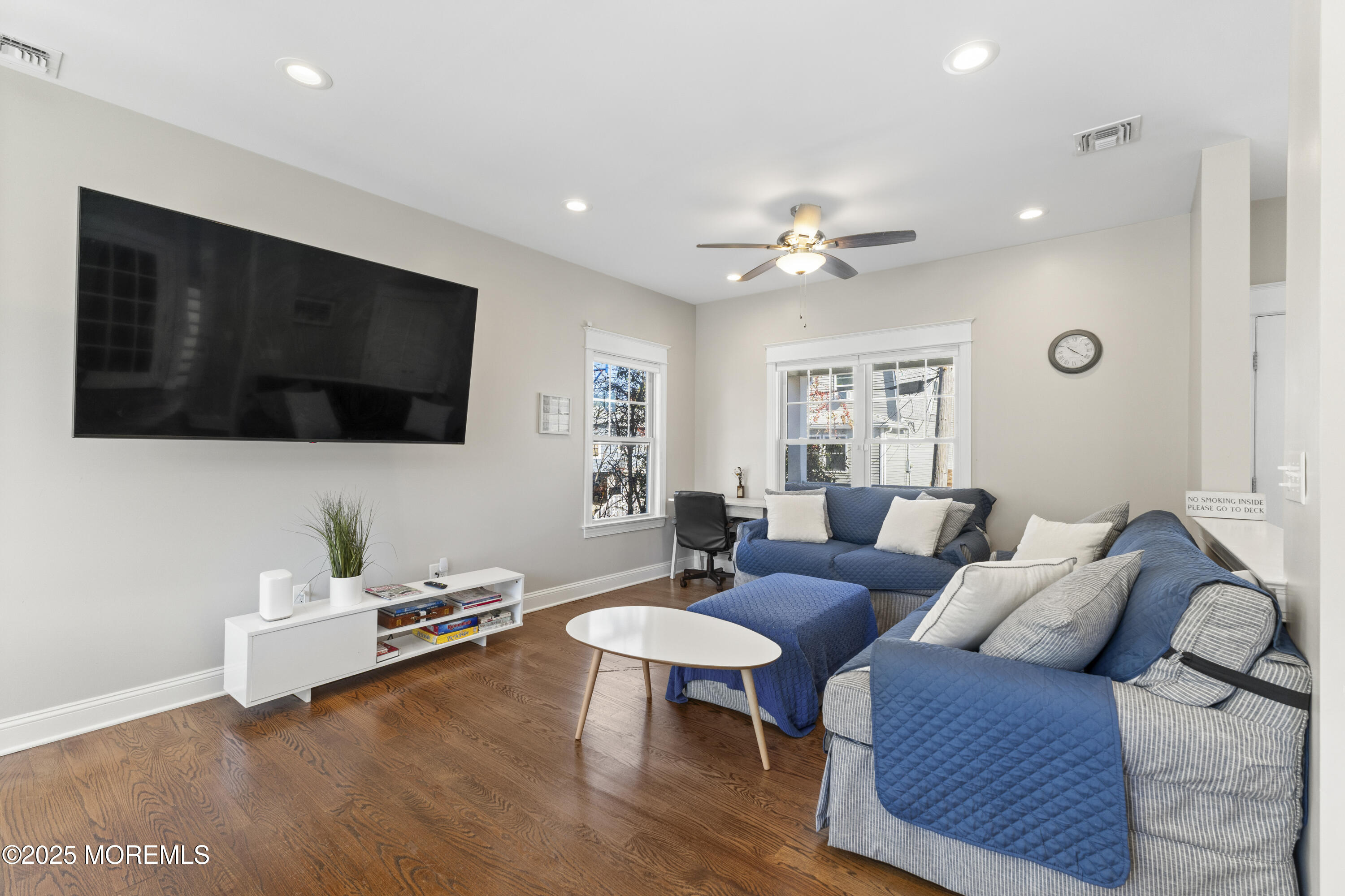 Highlands, New Jersey, 07732, United States, 3 Bedrooms Bedrooms, ,3 BathroomsBathrooms,Residential,For Sale,1977808