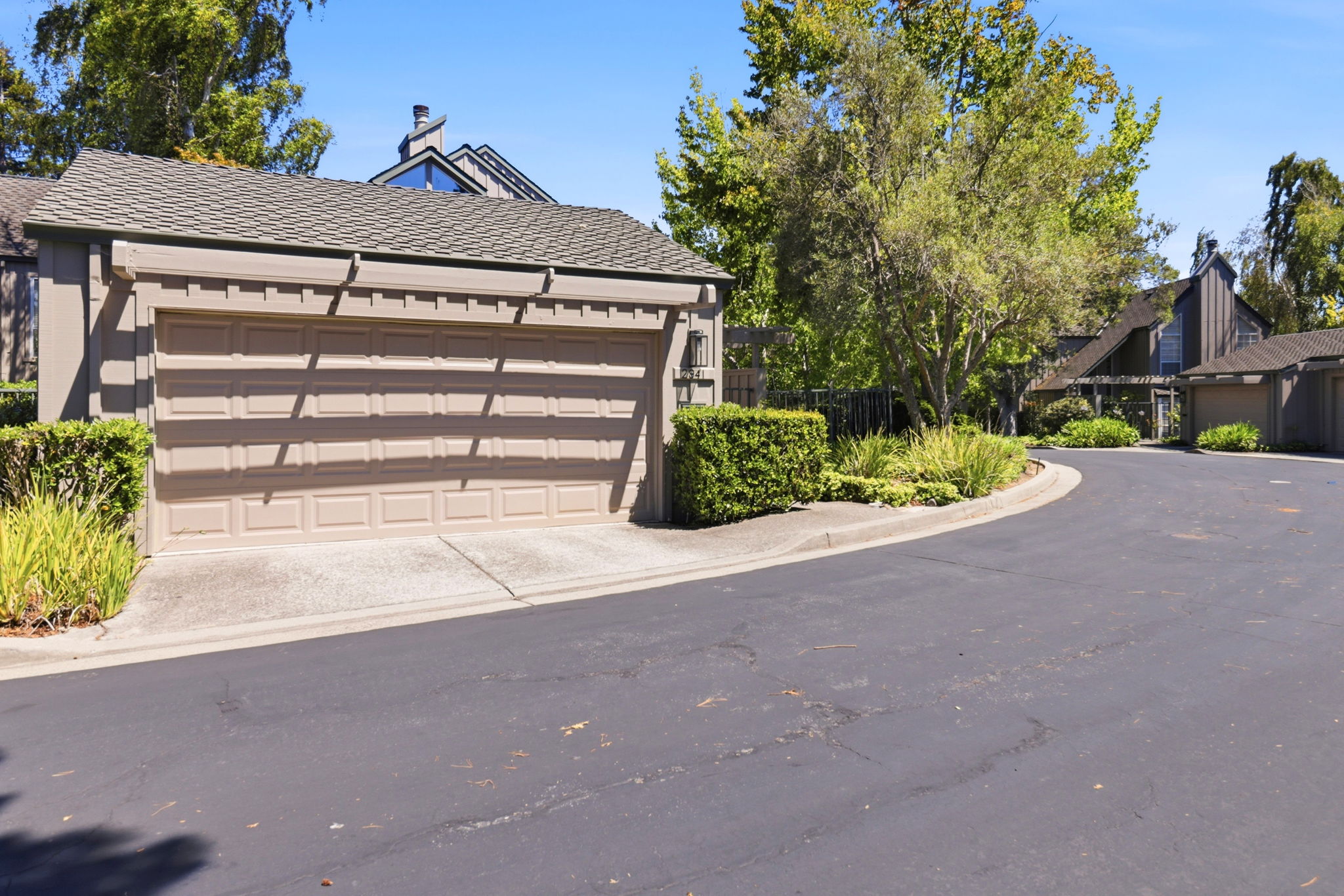  2941 Belmont Woods way - 物件實景