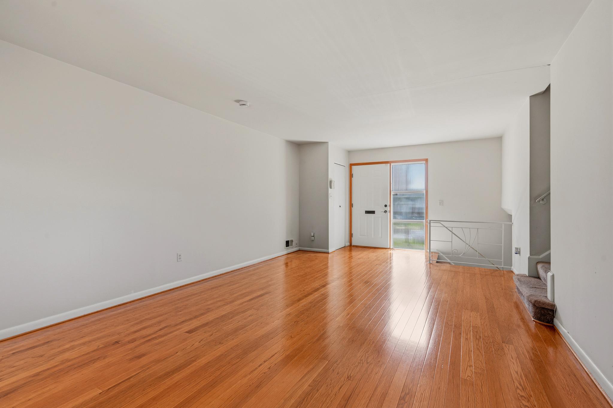  7201 Cloverdale Drive, Oxon Hill, MD, 20745 - 物件實景