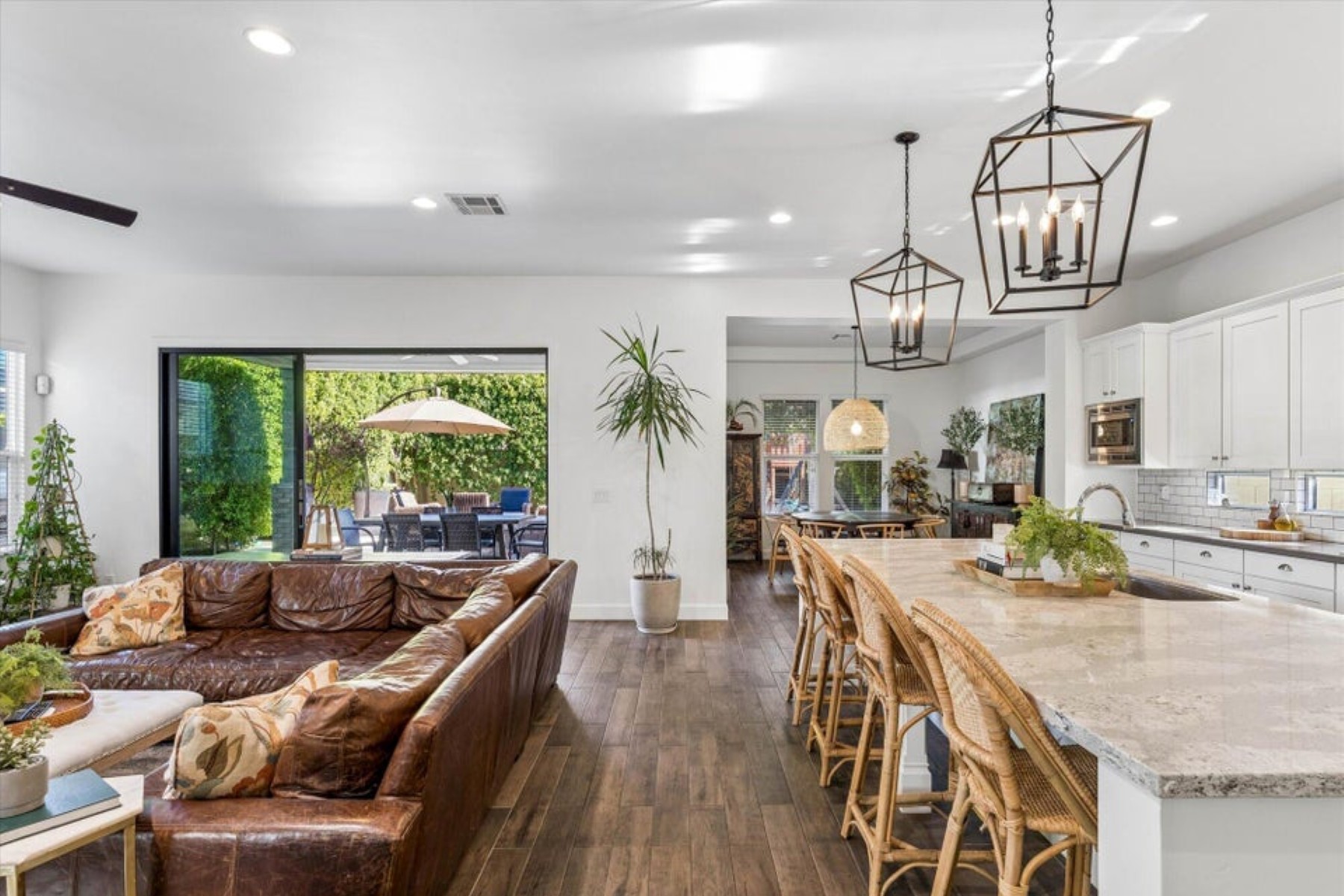  3829 E Crittenden Lane, Phoenix, AZ 85018 - 物件實景