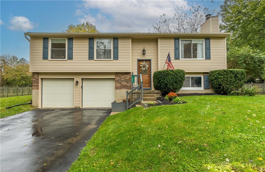 Lynlee Dr, Bellbrook, OH 45305
