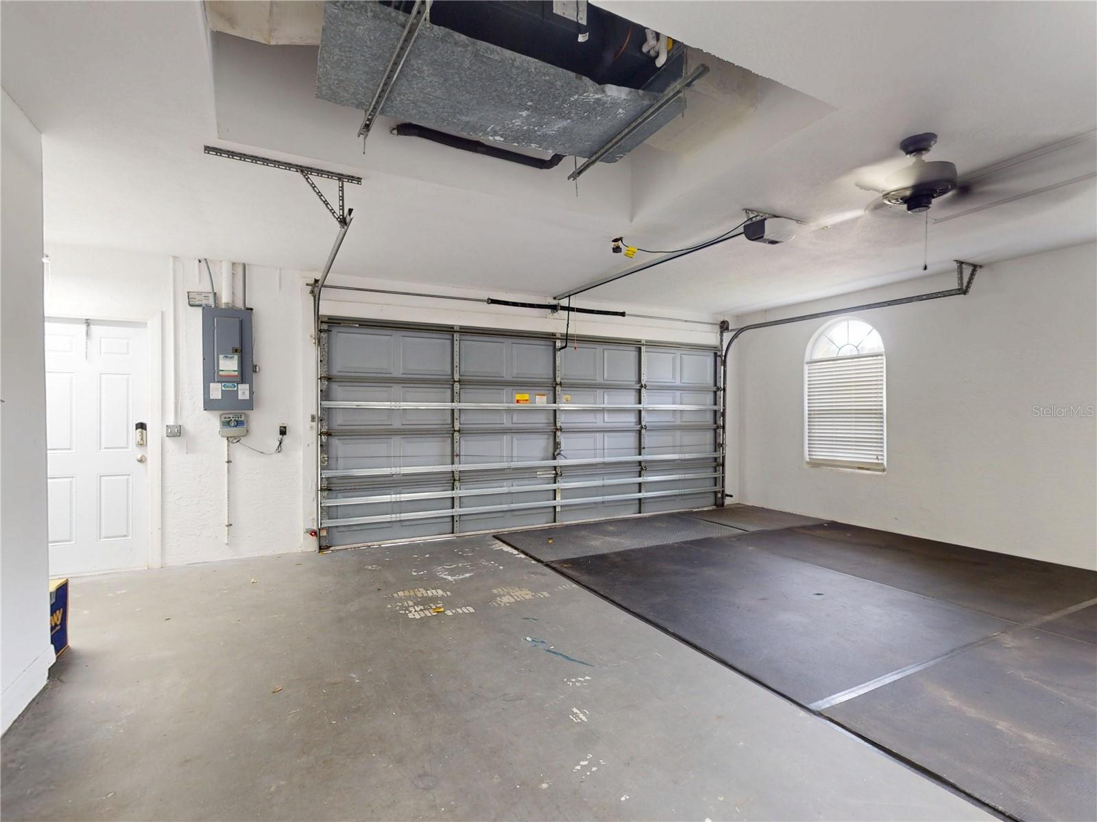 OCALA, Florida, 34482, United States, 4 Bedrooms Bedrooms, ,2 BathroomsBathrooms,Residential,For Sale,1991110