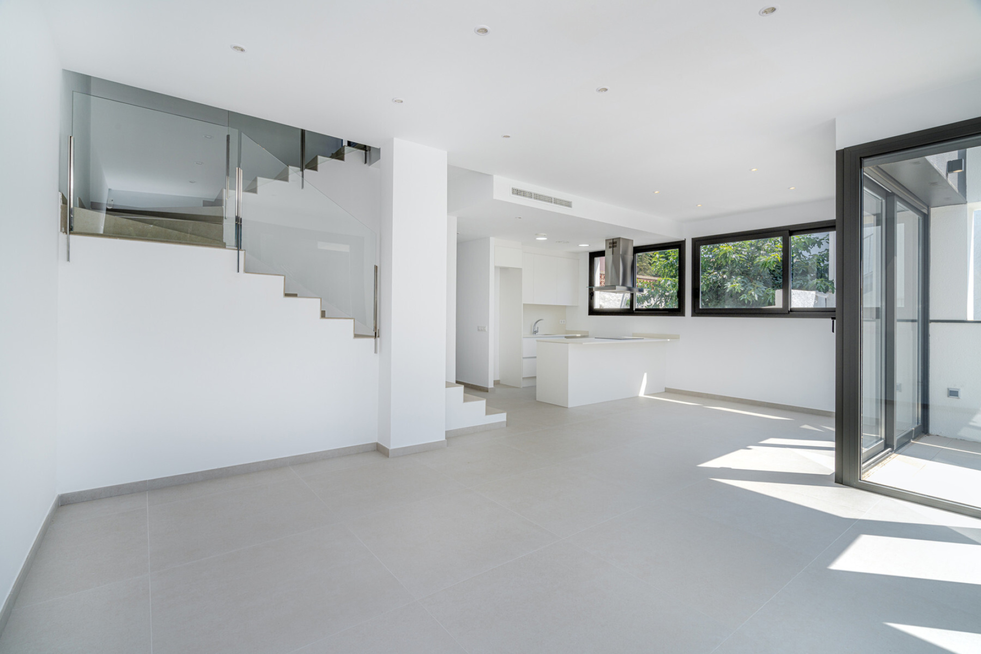  Newly built house in a privileged residential area near the beach. - 物件實景