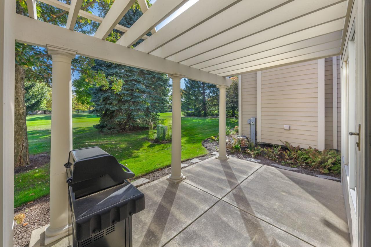 2353 Woodglen Drive, Aurora, Illinois, 60502, United States, 3 Bedrooms Bedrooms, ,3 BathroomsBathrooms,Residential,For Sale,2353 Woodglen Drive,1682401