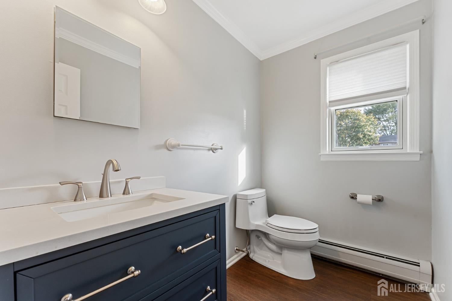 Middlesex, New Jersey, 08846, United States, 4 Bedrooms Bedrooms, ,3 BathroomsBathrooms,Residential,For Sale,1968933