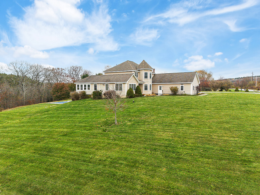 Waterville, Maine, 04901, United States, 4 Bedrooms Bedrooms, ,3 BathroomsBathrooms,Residential,For Sale,1993440