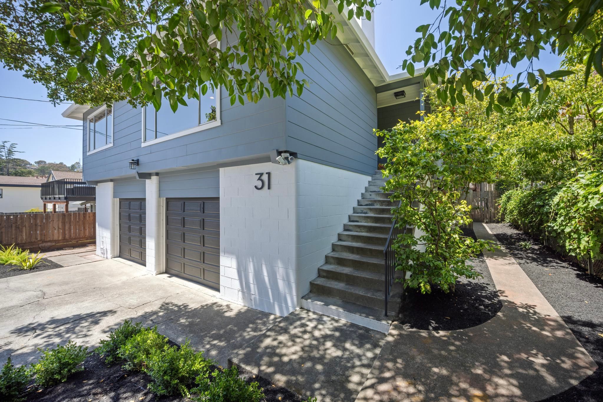 31 Knoll Lane 