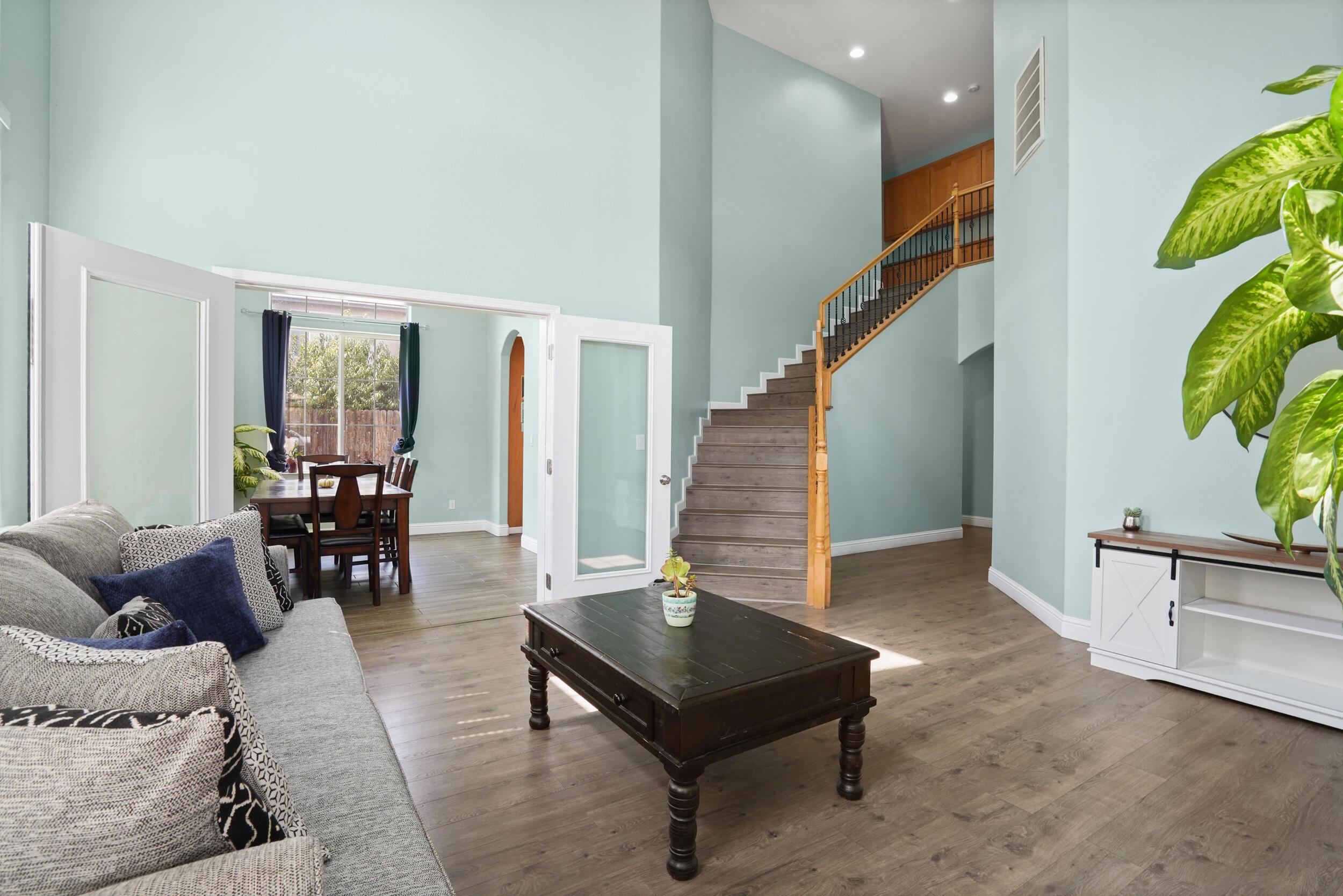 Porterville, California, 93257, United States, 5 Bedrooms Bedrooms, ,3 BathroomsBathrooms,Residential,For Sale,1983306