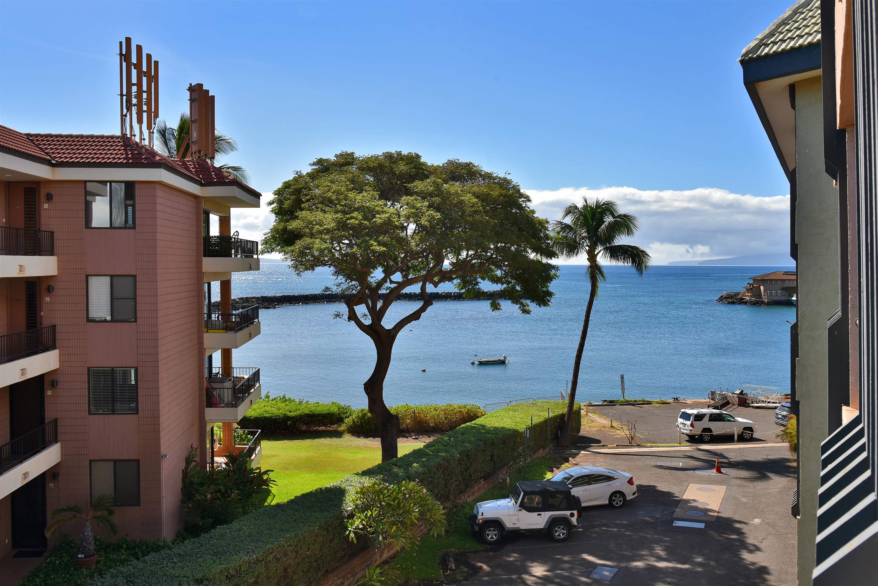 Wailuku, Hawaii, 96793, United States, 1 Bedroom Bedrooms, ,1 BathroomBathrooms,Residential,For Sale,1990319