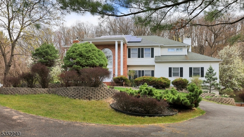 Bridgewater Twp., New Jersey, 07920, United States, 5 Bedrooms Bedrooms, ,4 BathroomsBathrooms,Residential,For Sale,1784085