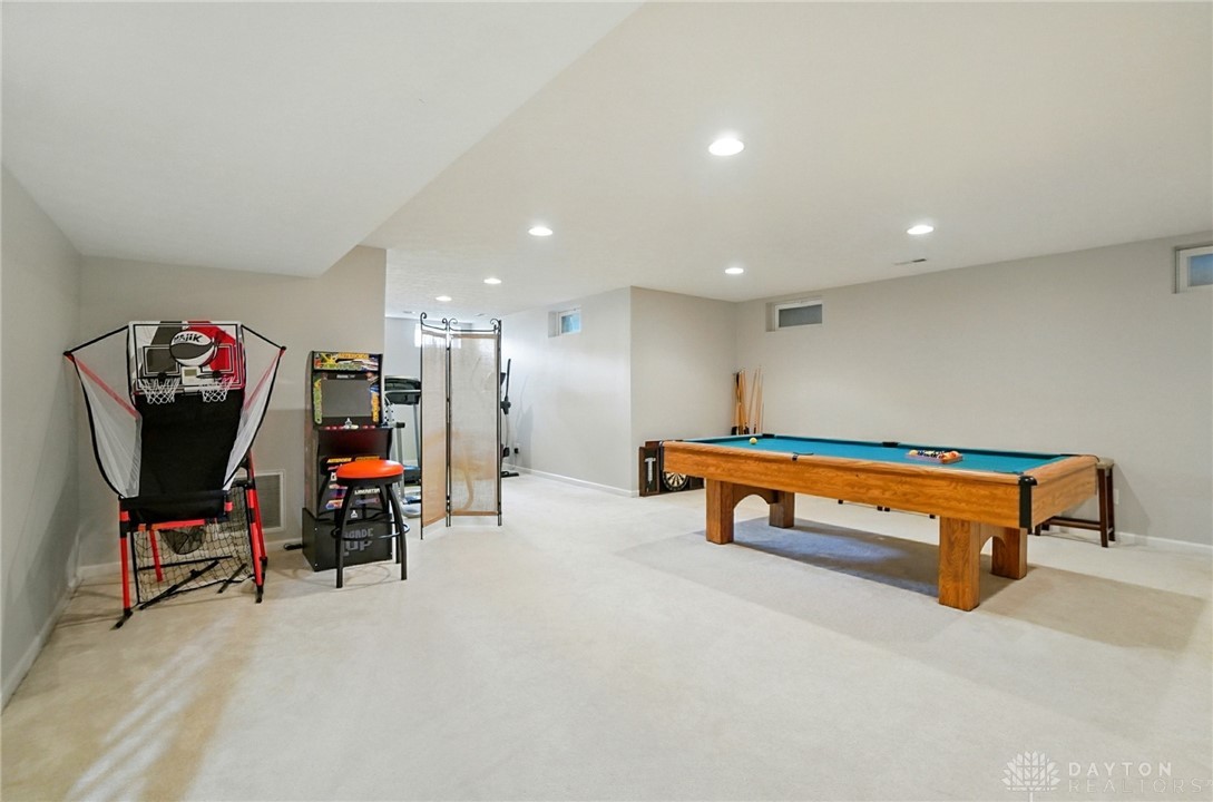 Beavercreek, Ohio, 45431, United States, 5 Bedrooms Bedrooms, ,4 BathroomsBathrooms,Residential,For Sale,1942166