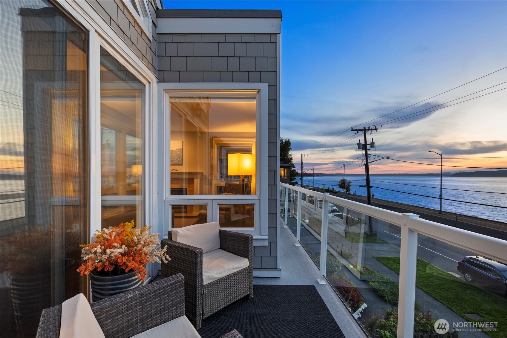 Seattle, Washington, 98116, United States, 2 Bedrooms Bedrooms, ,2 BathroomsBathrooms,Residential,For Sale,1949769