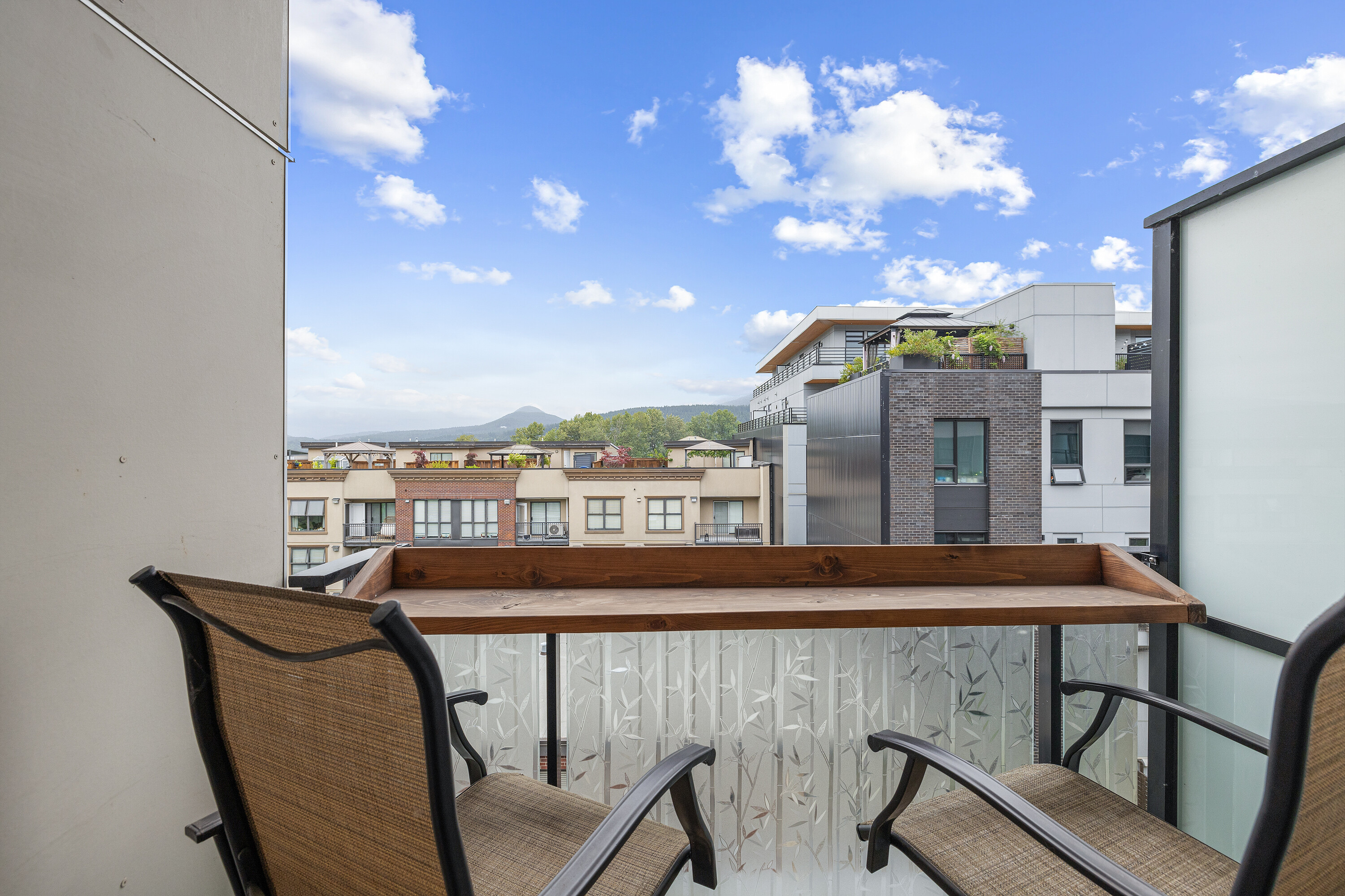  Renovated Porty Moody Townhome - 物件實景