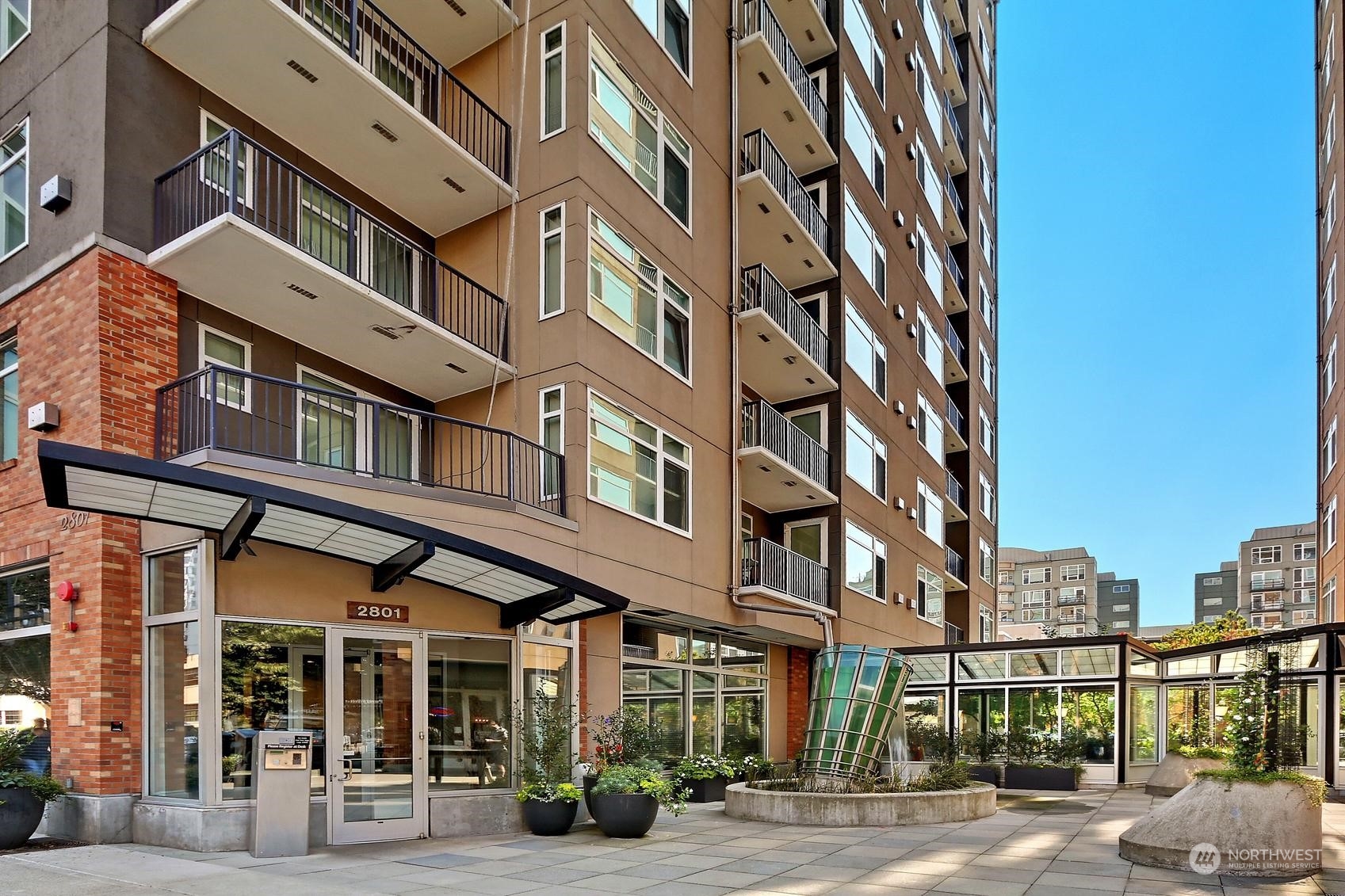 Seattle, Washington, 98121, United States, 1 Bedroom Bedrooms, ,Residential,For Sale,1983411