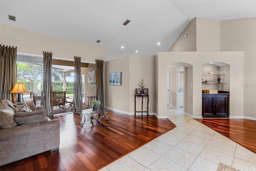 Oviedo, Florida, 32765, United States, 4 Bedrooms Bedrooms, ,3 BathroomsBathrooms,Residential,For Sale,1849988