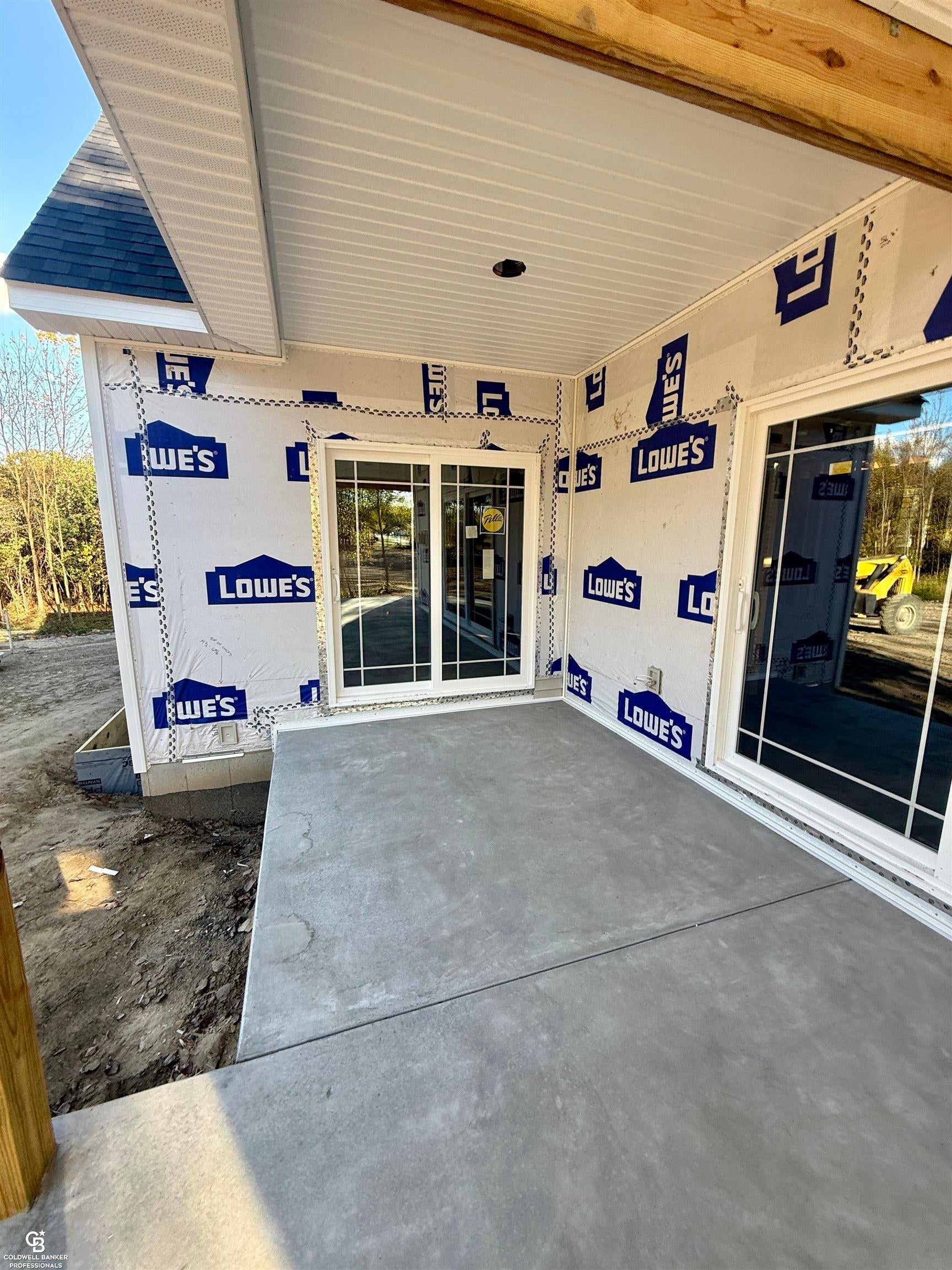 Saint Clair, Michigan, 48079, United States, 5 Bedrooms Bedrooms, ,3 BathroomsBathrooms,Residential,For Sale,1868315