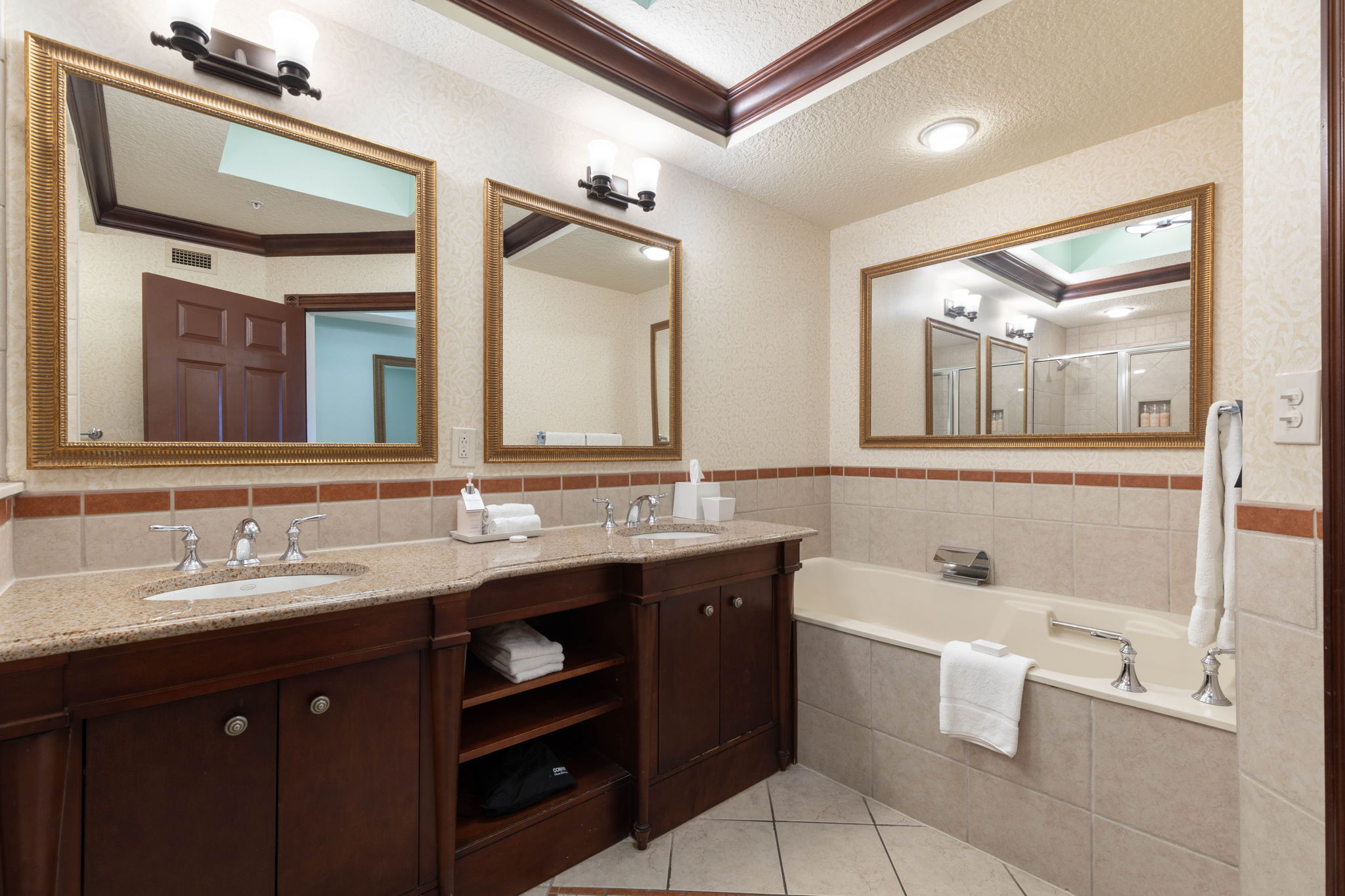  200 Ocean Crest Drive, Palm Coast, FL, 32137 - 物件實景