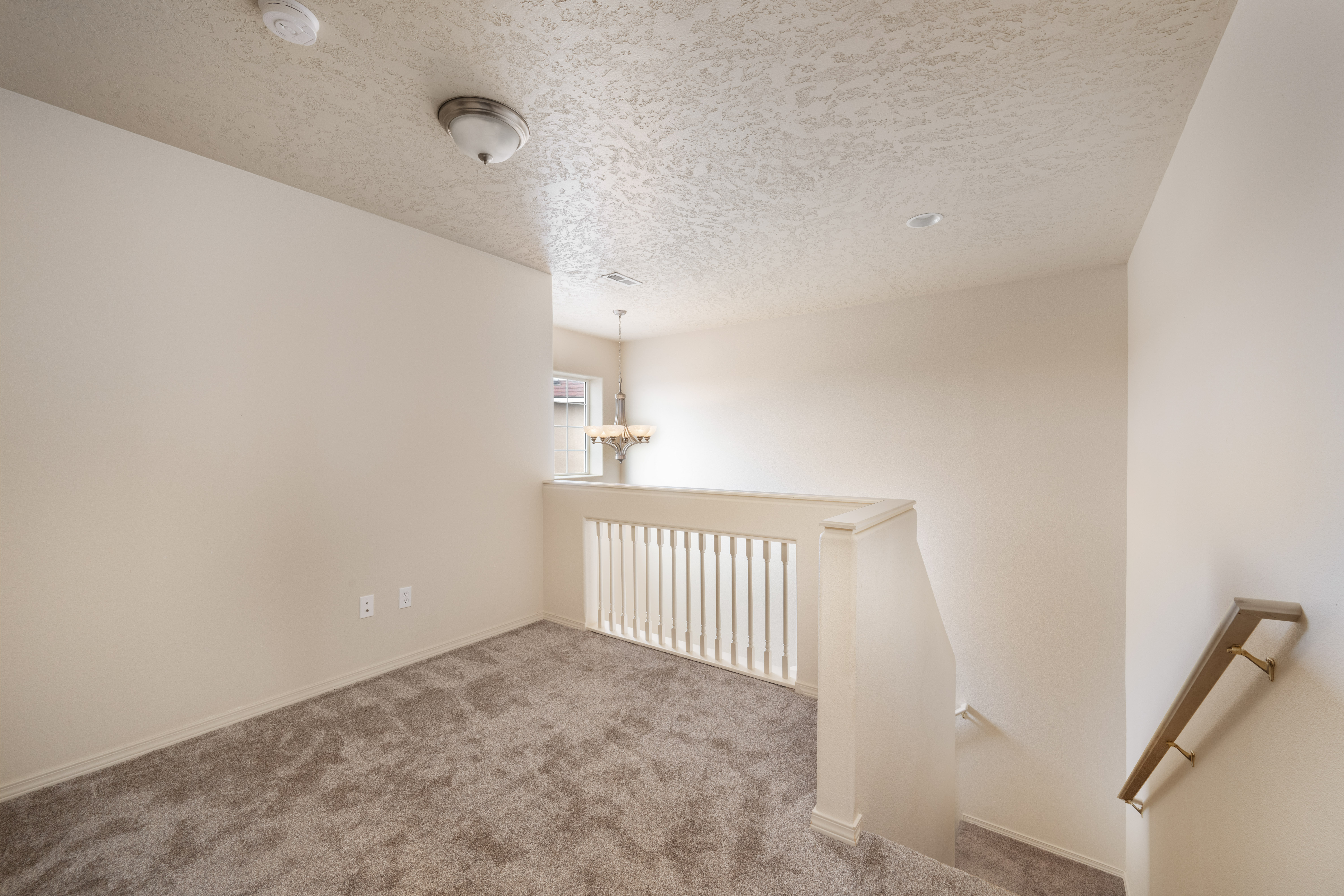  Beautifully Updated Townhome - 物件實景