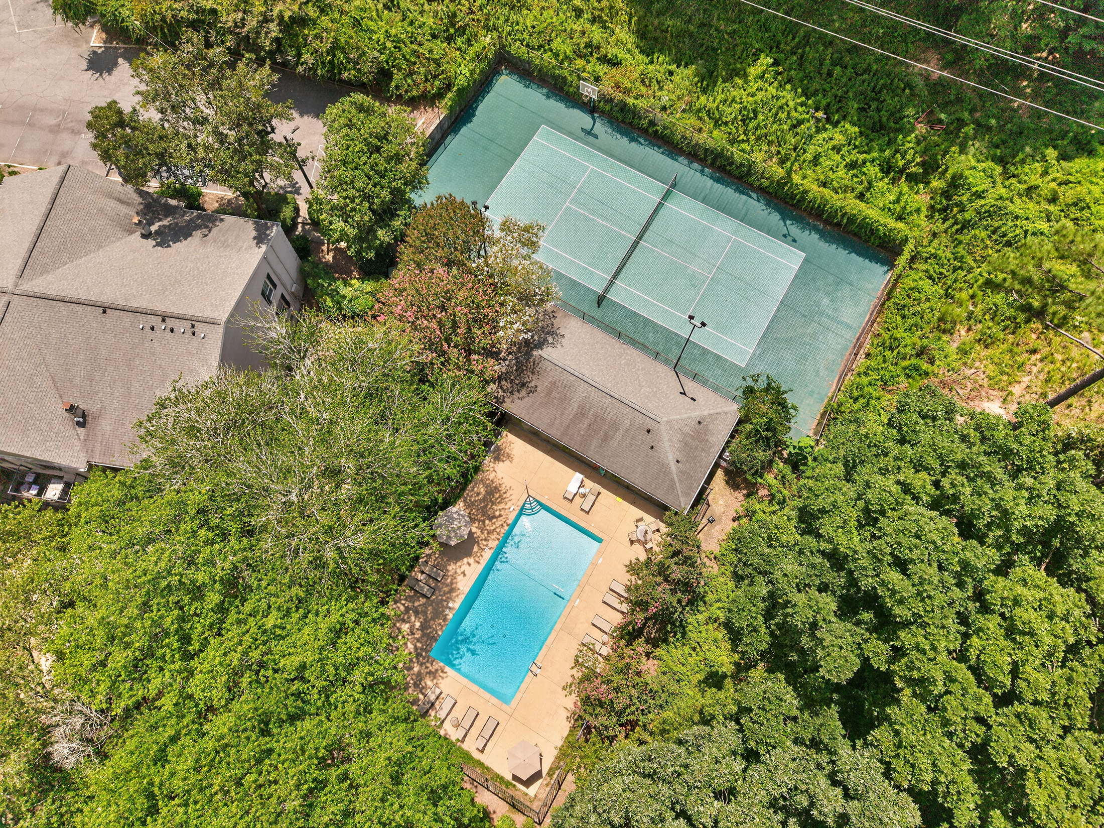  Located in the Gated Essex House Community in Historic Vinings - 物件實景