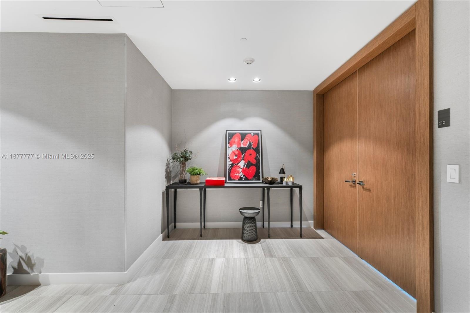 Miami Beach, Florida, 33140, United States, 4 Bedrooms Bedrooms, ,5 BathroomsBathrooms,Residential,For Sale,1948175