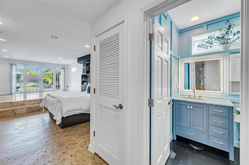 Fort Lauderdale, Florida, 33304, United States, 3 Bedrooms Bedrooms, ,3 BathroomsBathrooms,Residential,For Sale,1985546