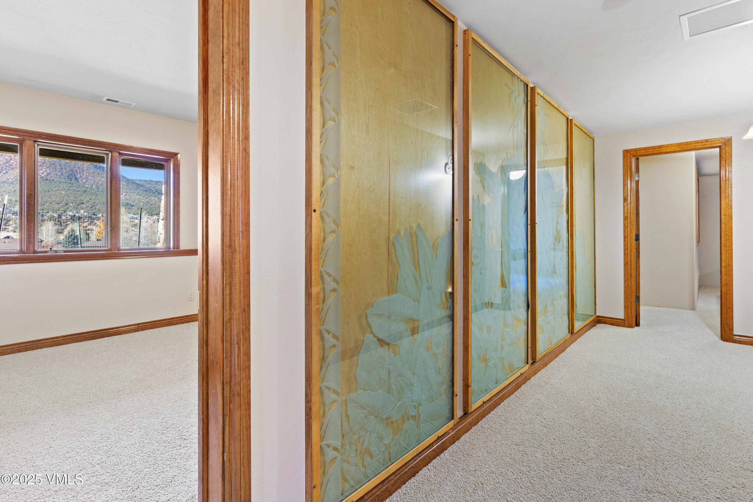 Gypsum, Colorado, 81637, United States, 6 Bedrooms Bedrooms, ,5 BathroomsBathrooms,Residential,For Sale,1987676