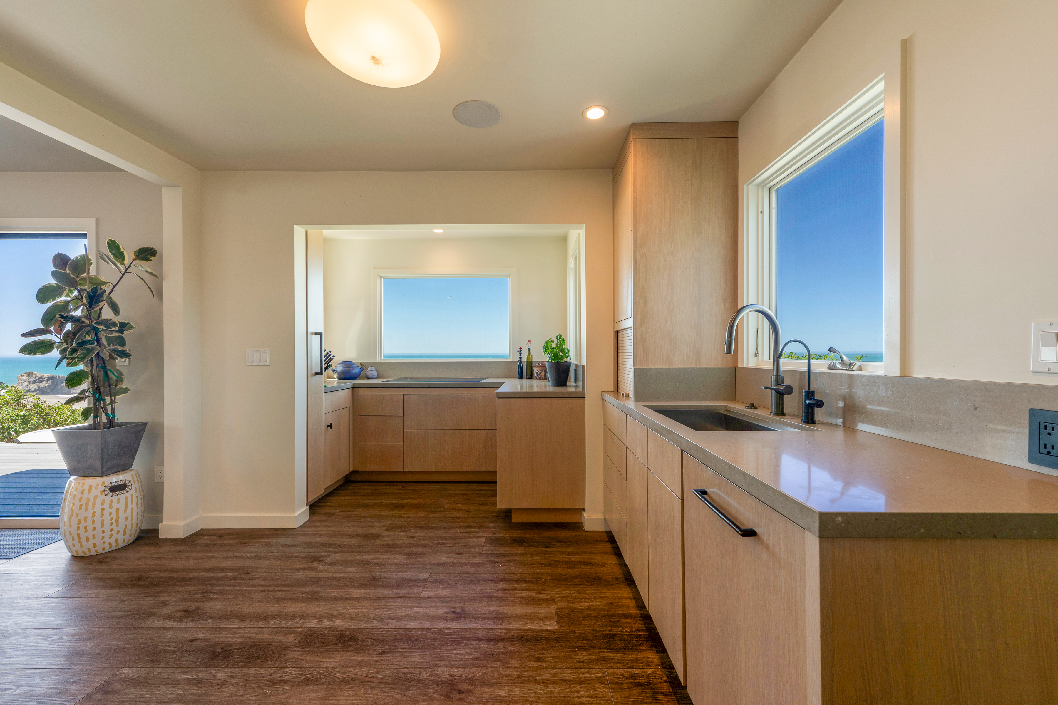  7187 Cliff Avenue, Bodega Bay, CA 94923 - 物件實景