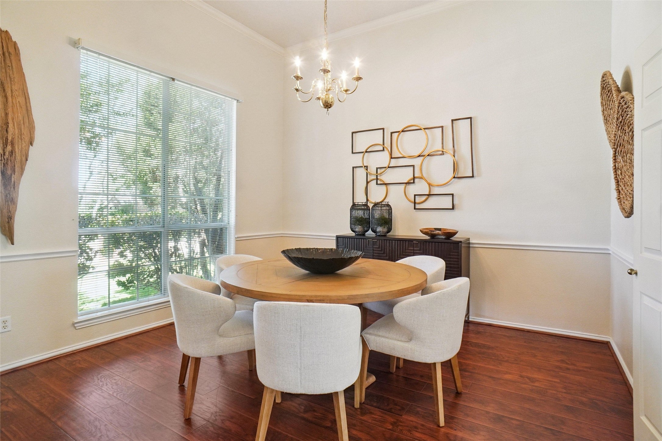 Plano, Texas, 75024, United States, 4 Bedrooms Bedrooms, ,3 BathroomsBathrooms,Residential,For Sale,1981856