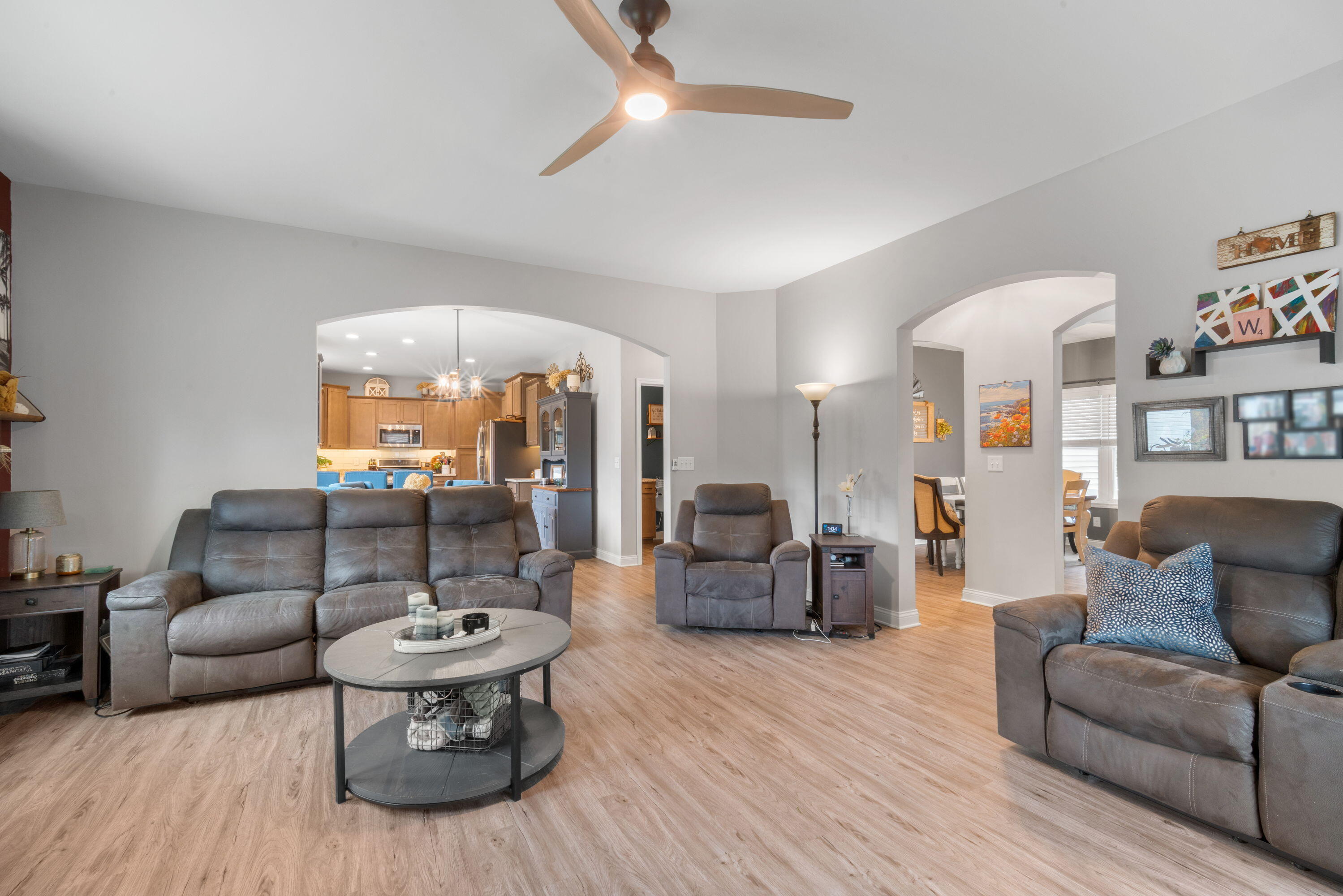 Mount Pleasant, Wisconsin, 53406, United States, 3 Bedrooms Bedrooms, ,4 BathroomsBathrooms,Residential,For Sale,1912298